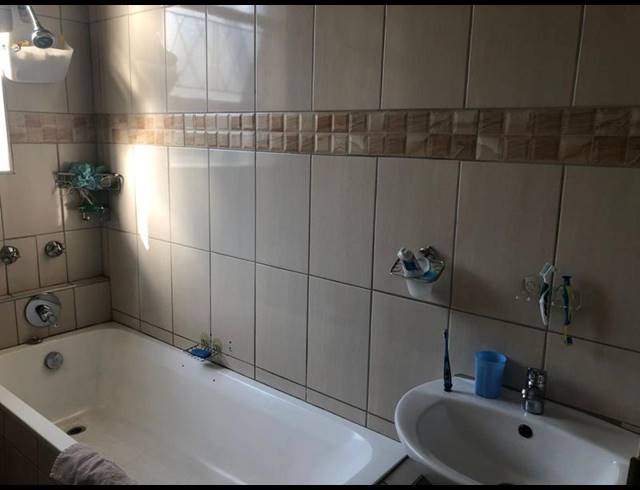 2 BEDROOM APARTMENT FOR SALE IN LORENTZVILLE